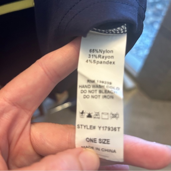 Pomander Place new colorful striped Oversized ladies 3/4 sleeve top One Size - Picture 8 of 9